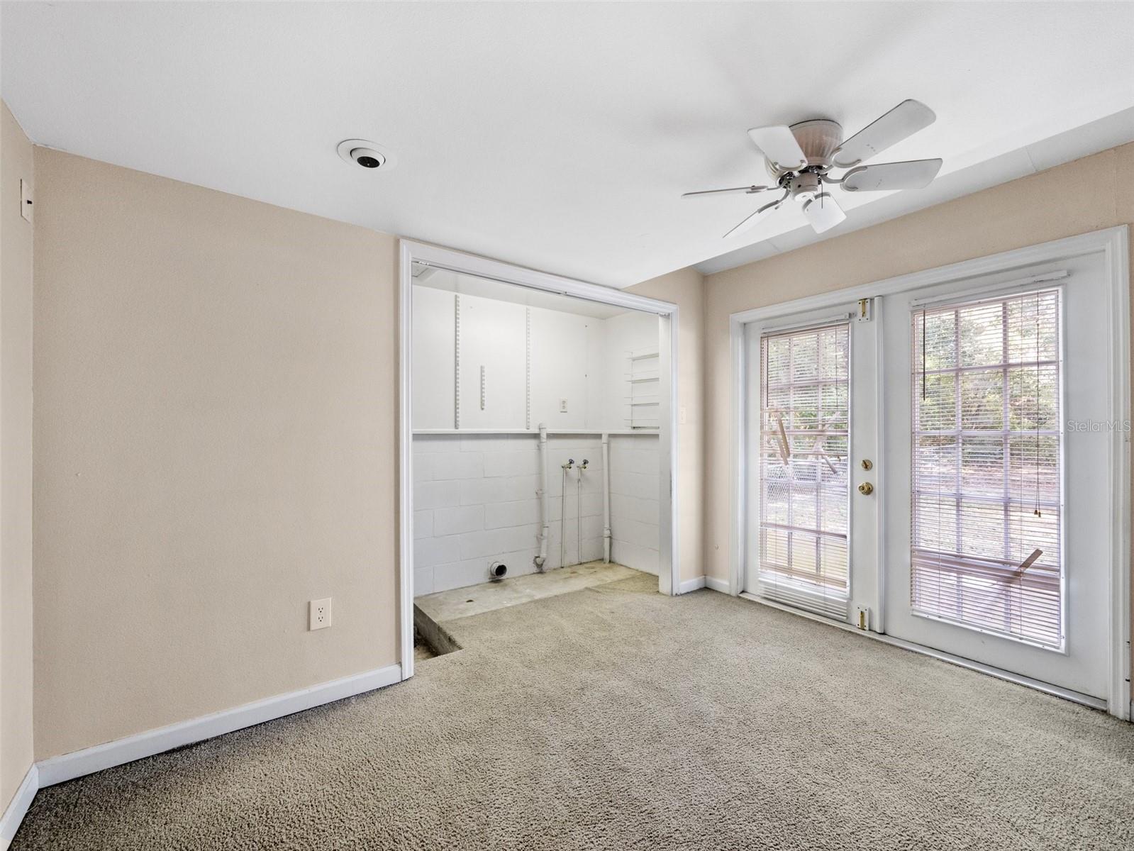 25519 COLMAR AVE, SORRENTO, FL, 32776