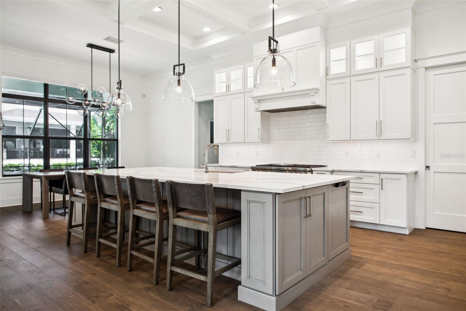 5009 W LONGFELLOW AVE, TAMPA, FL, 33629