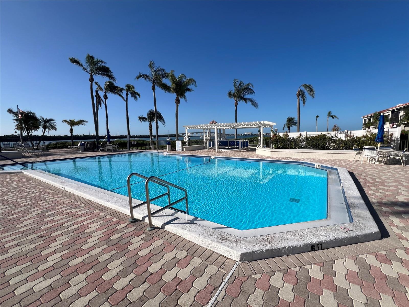 6357 BAHIA DEL MAR BLVD #111, ST PETERSBURG, FL, 33715