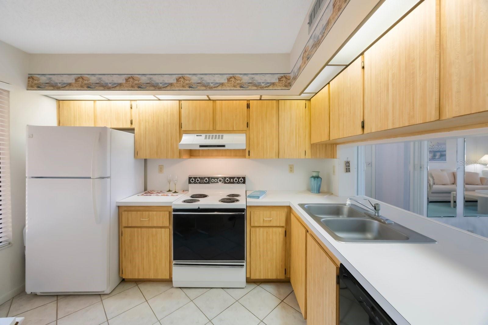 6357 BAHIA DEL MAR BLVD #111, ST PETERSBURG, FL, 33715