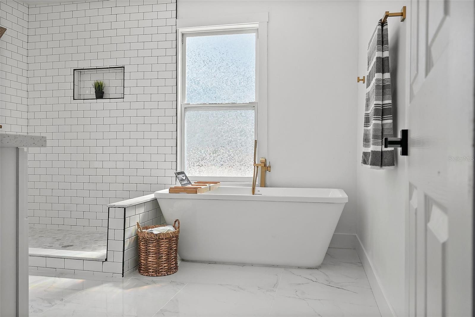 3000 19TH AVE S, ST PETERSBURG, FL, 33712