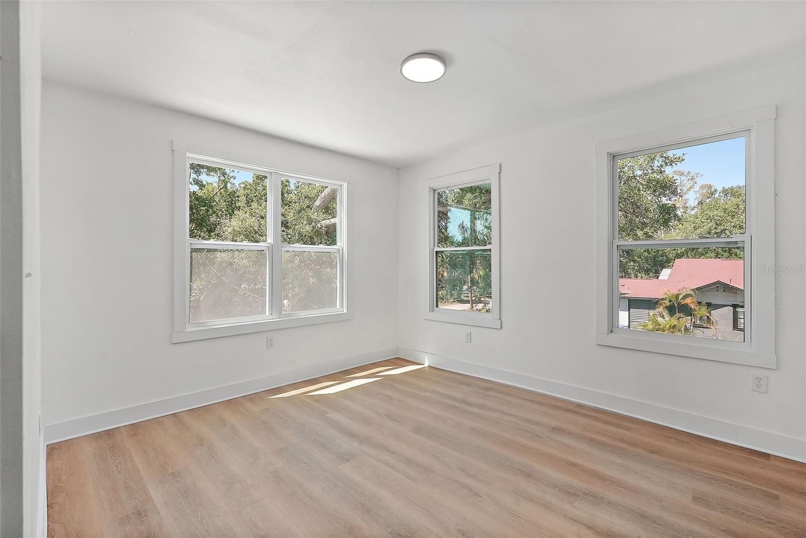 3000 19TH AVE S, ST PETERSBURG, FL, 33712