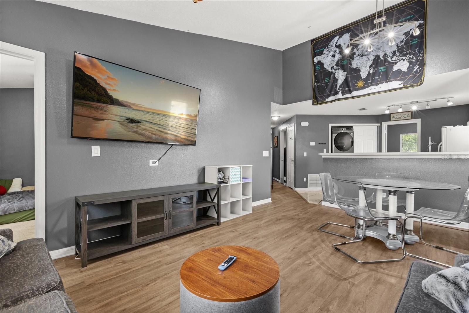 10154 REGENT SQUARE DR #201, ORLANDO, FL, 32825