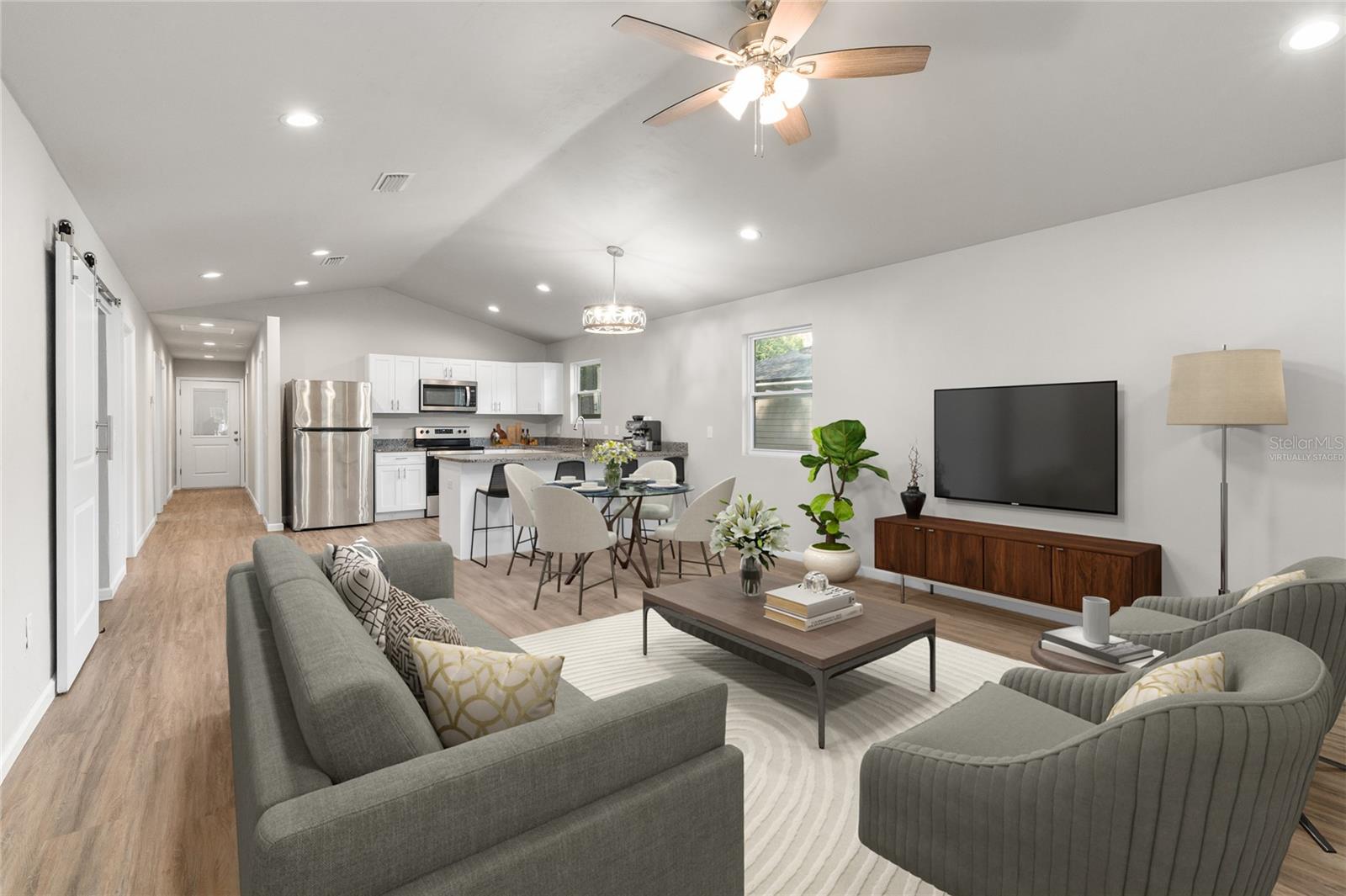 23215 RAILROAD AVE, HIGH SPRINGS, FL, 32643