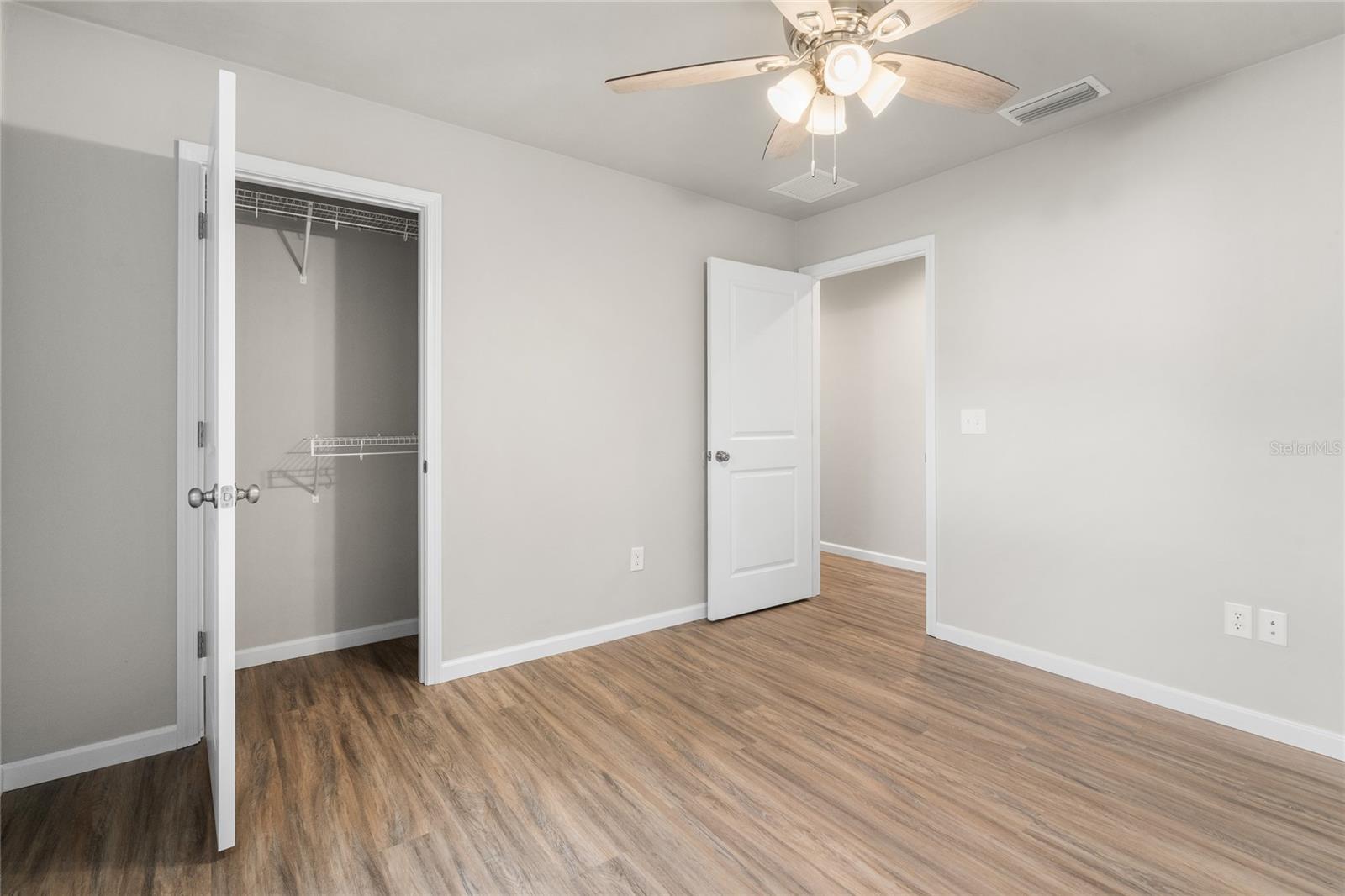 23215 RAILROAD AVE, HIGH SPRINGS, FL, 32643