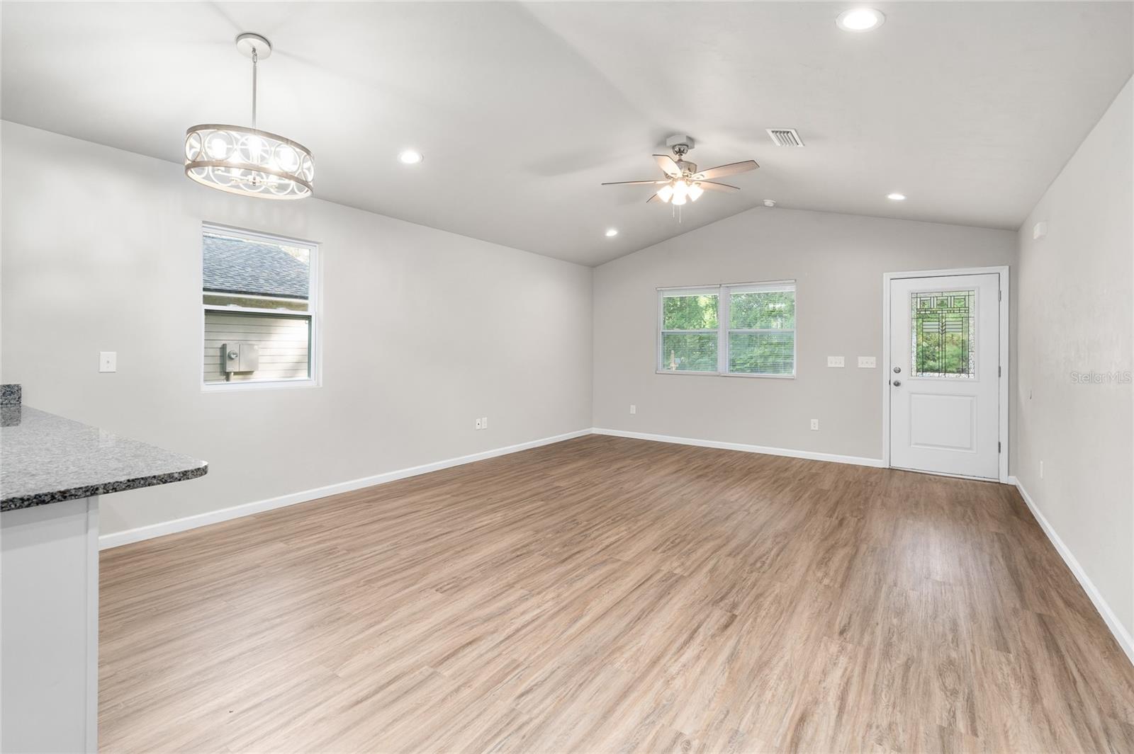 23215 RAILROAD AVE, HIGH SPRINGS, FL, 32643