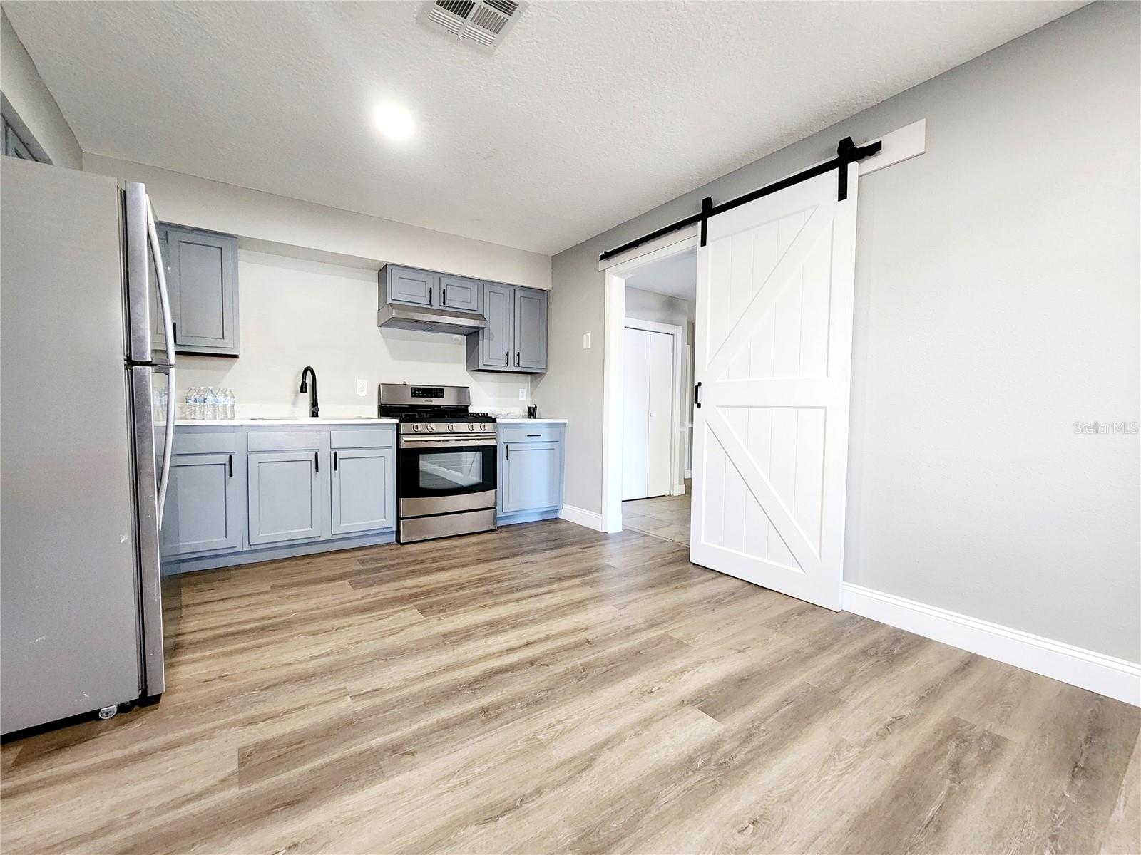 701 TITCOMB ST, EUSTIS, FL, 32726