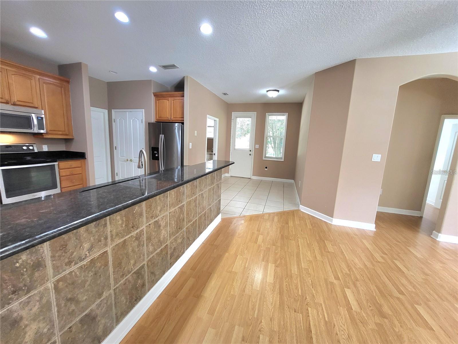 1072 CEASARS CT, MOUNT DORA, FL, 32757