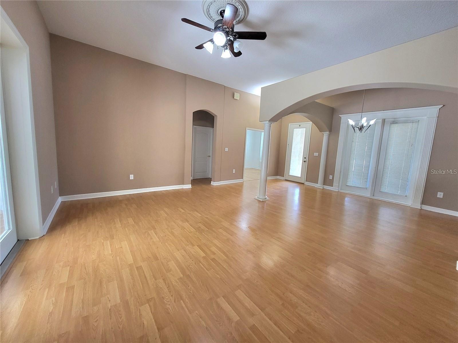 1072 CEASARS CT, MOUNT DORA, FL, 32757