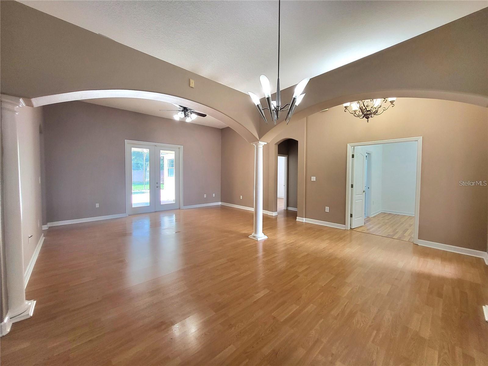 1072 CEASARS CT, MOUNT DORA, FL, 32757