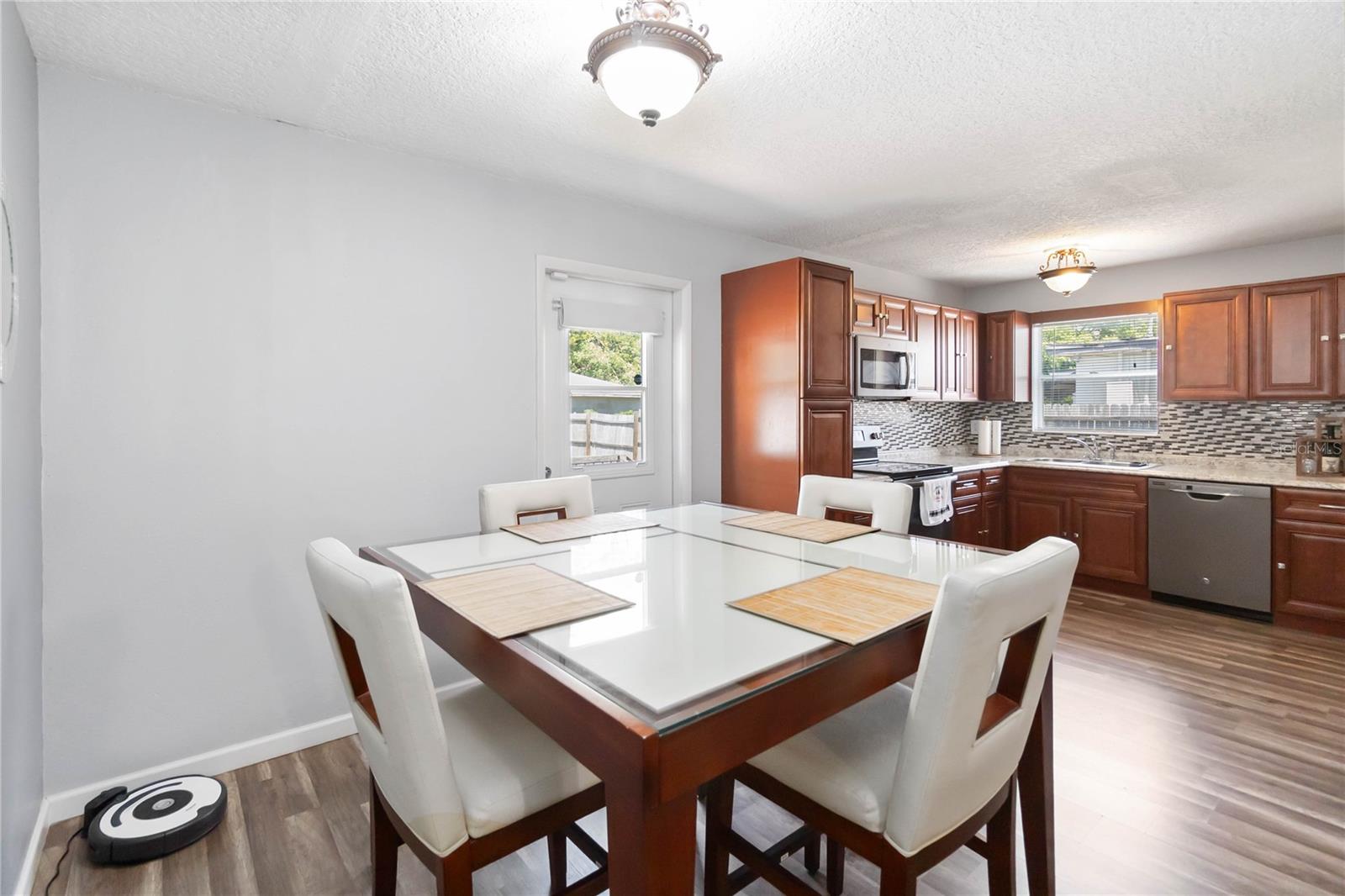 2413 PINEWAY DR, ORLANDO, FL, 32839