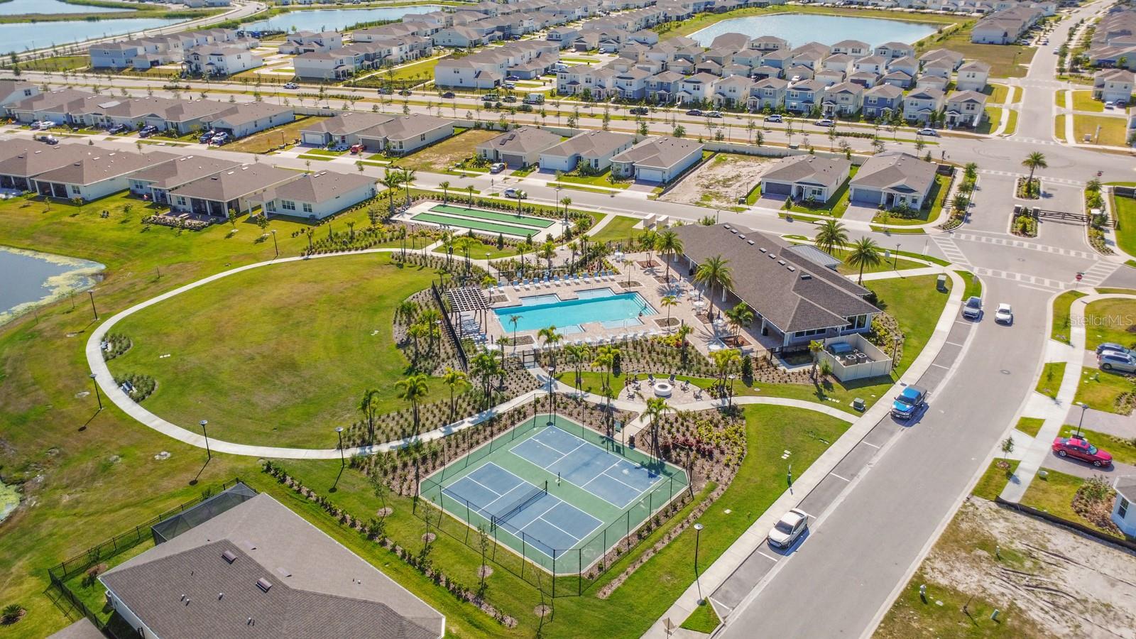 2019 SPRING SHOWER CIR, KISSIMMEE, FL, 34744