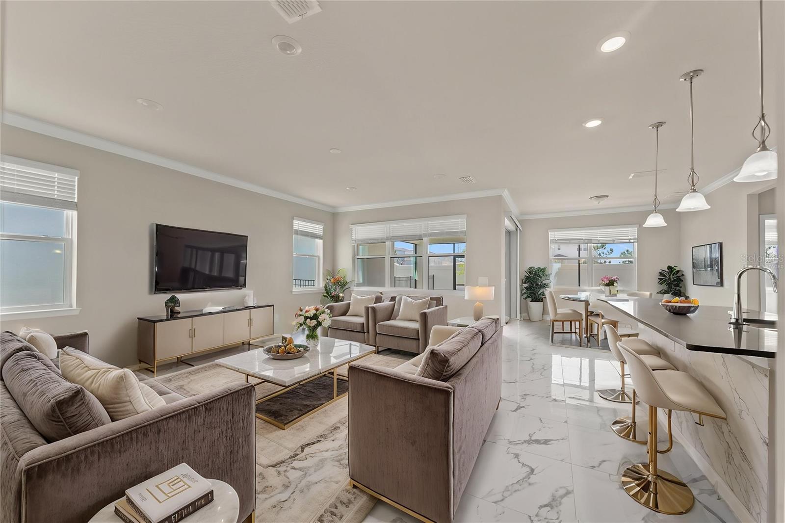 2019 SPRING SHOWER CIR, KISSIMMEE, FL, 34744