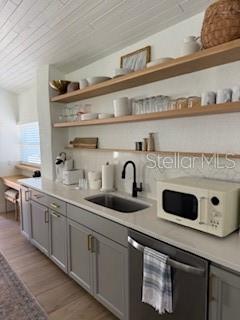 126 E BOYER ST, TARPON SPRINGS, FL, 34689