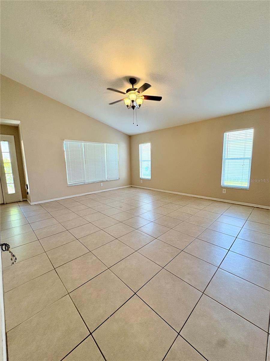 32119 CYPRESS VALLEY DR, WESLEY CHAPEL, FL, 33545