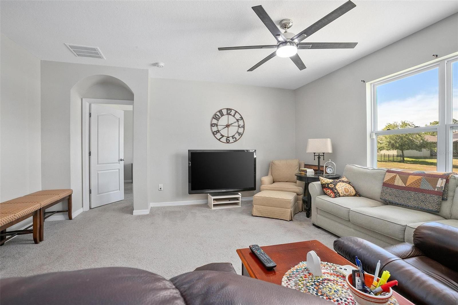 811 GRAND PARK CT, DELAND, FL, 32724