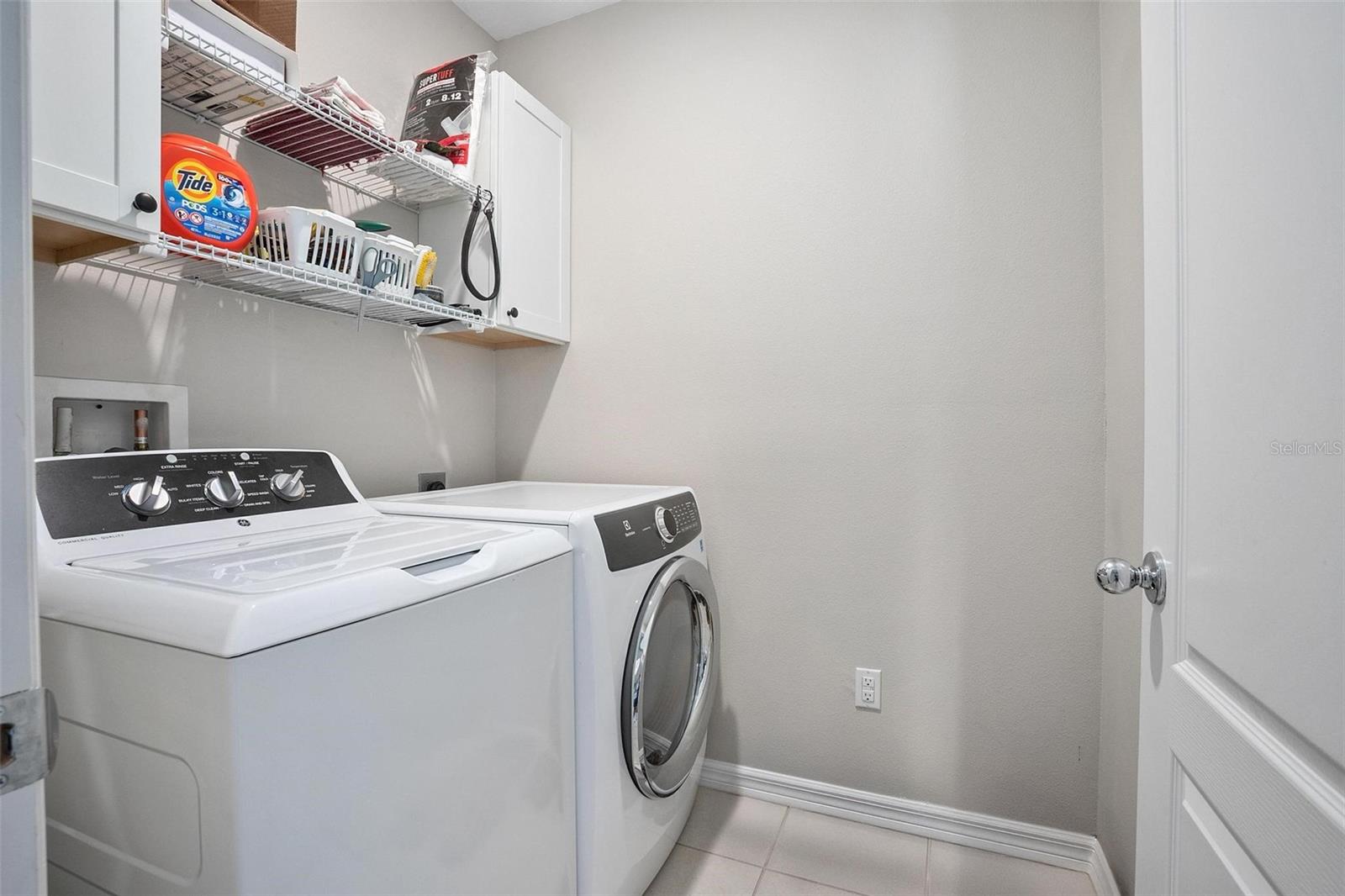 811 GRAND PARK CT, DELAND, FL, 32724