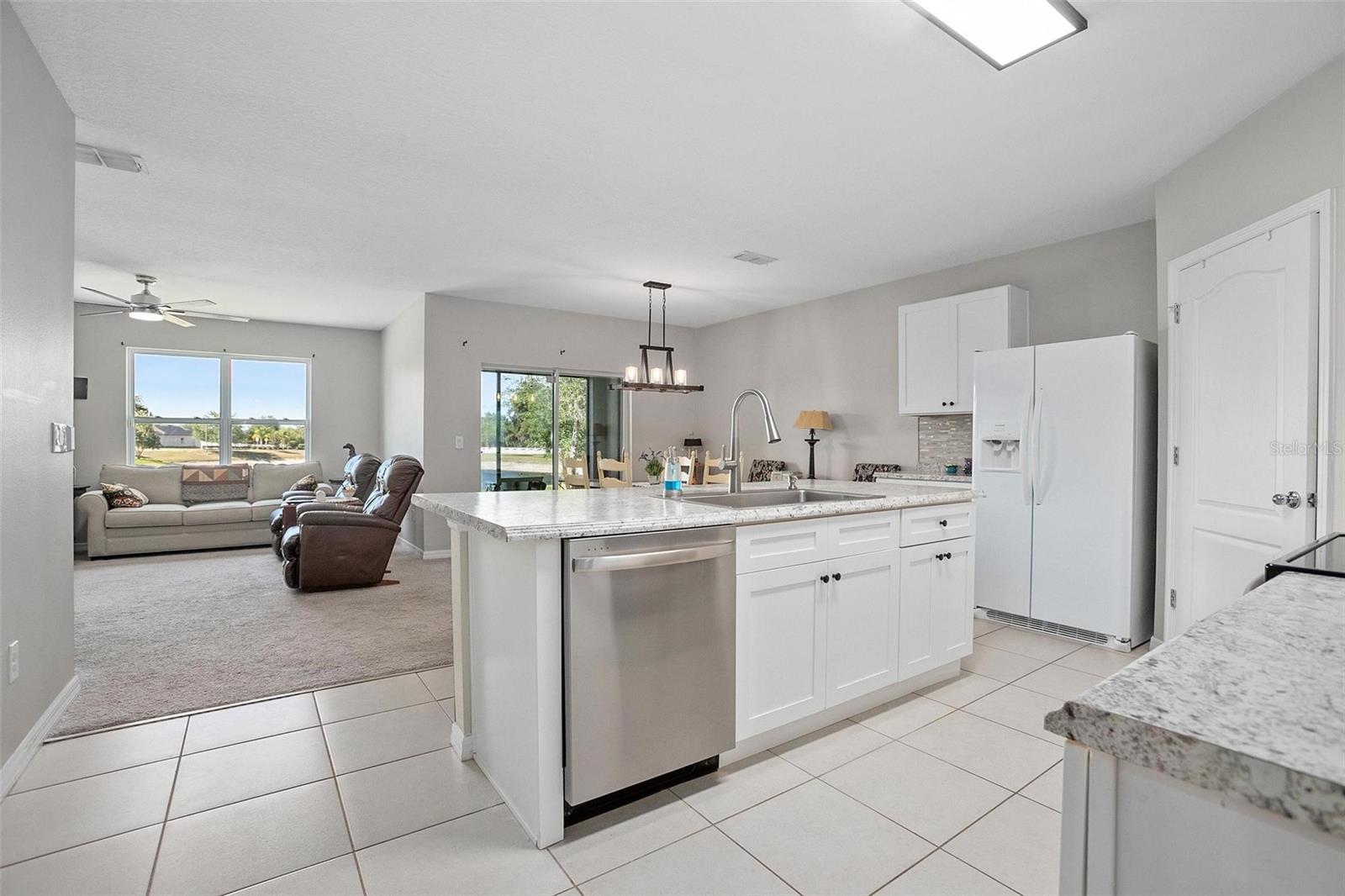 811 GRAND PARK CT, DELAND, FL, 32724