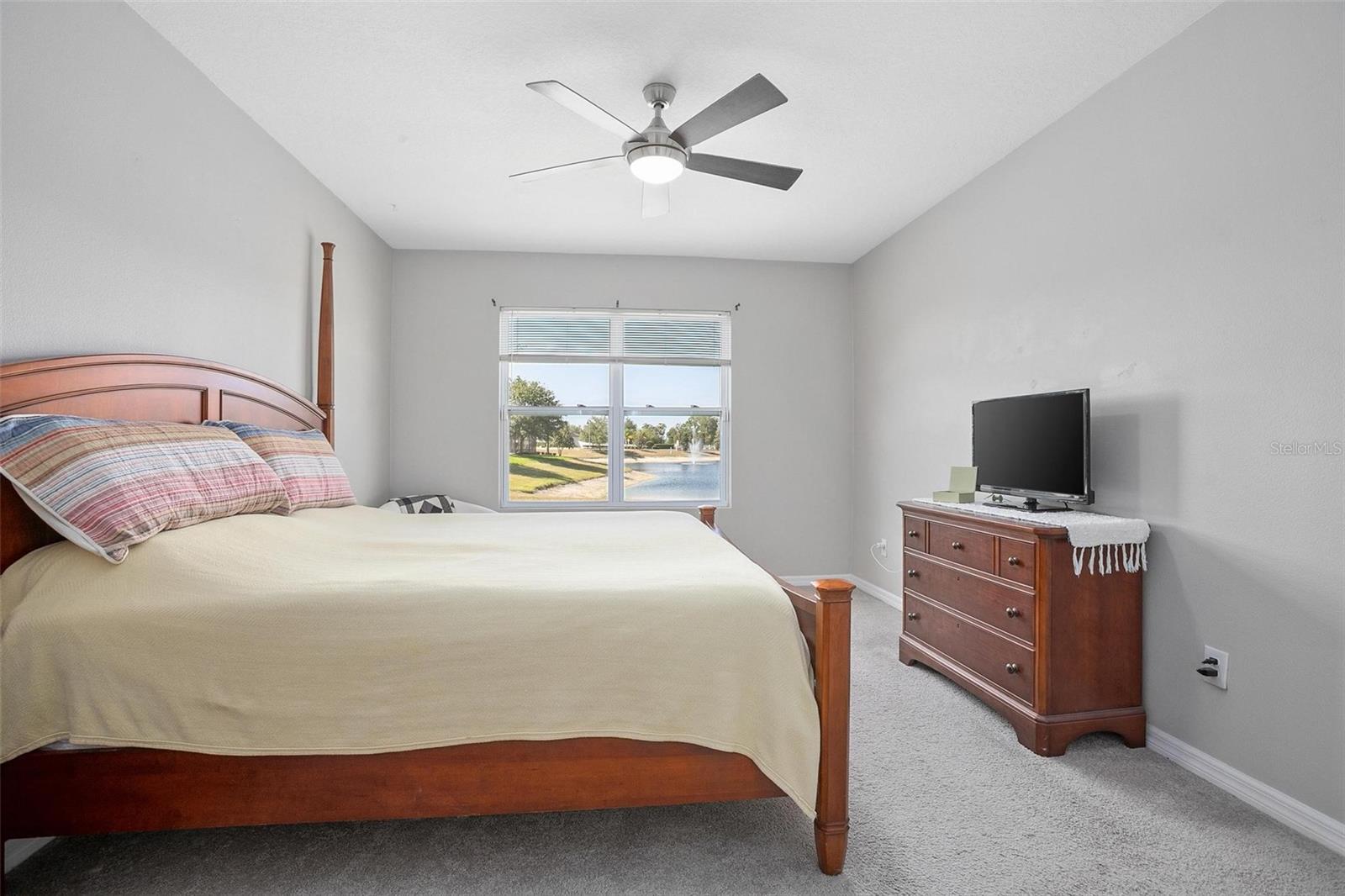 811 GRAND PARK CT, DELAND, FL, 32724