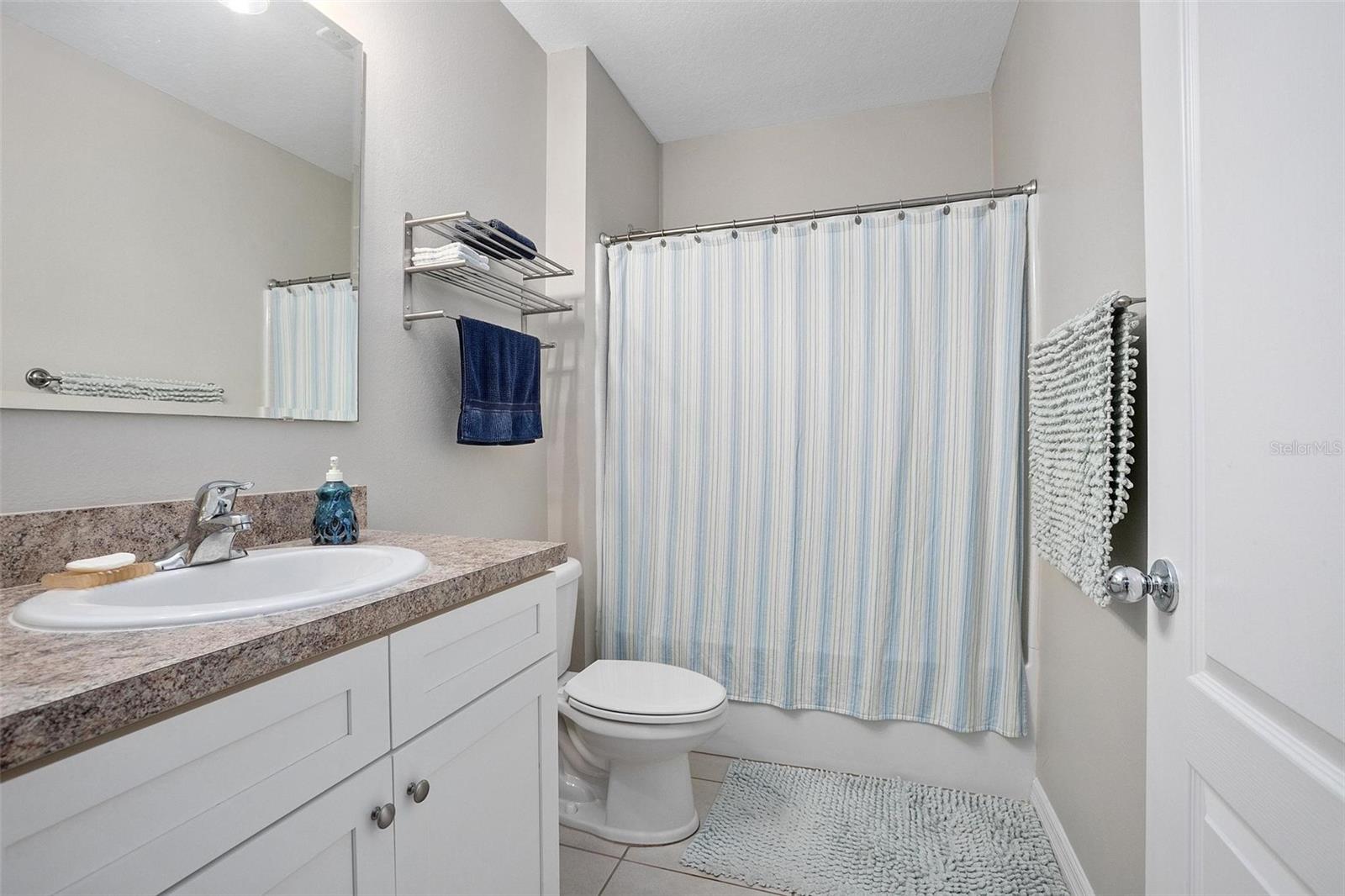 811 GRAND PARK CT, DELAND, FL, 32724