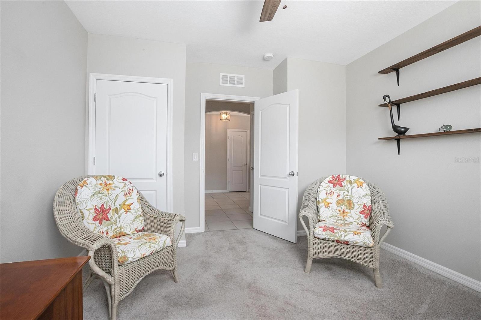 811 GRAND PARK CT, DELAND, FL, 32724