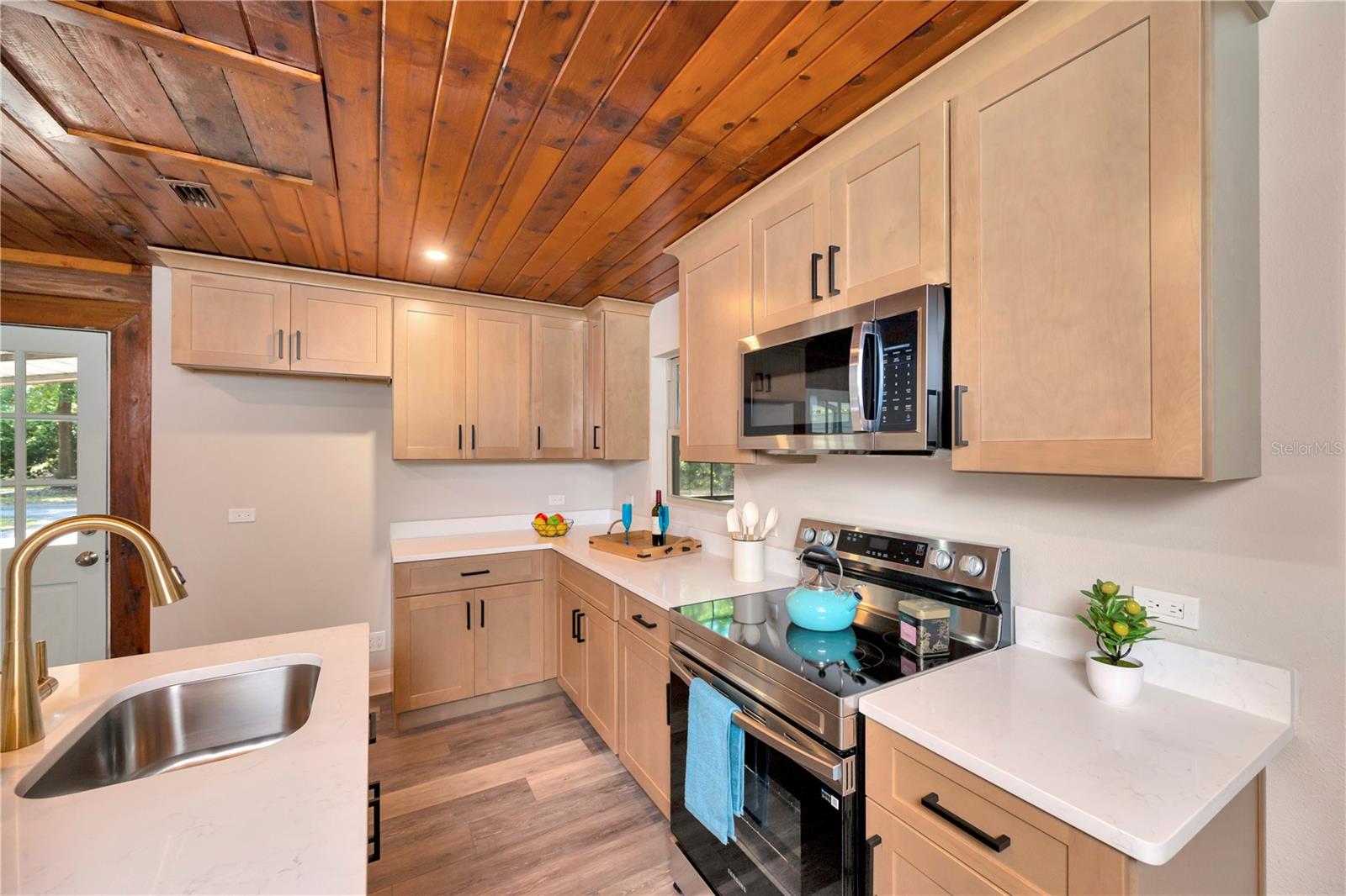 4221 BRACKWOOD RD, SEFFNER, FL, 33584