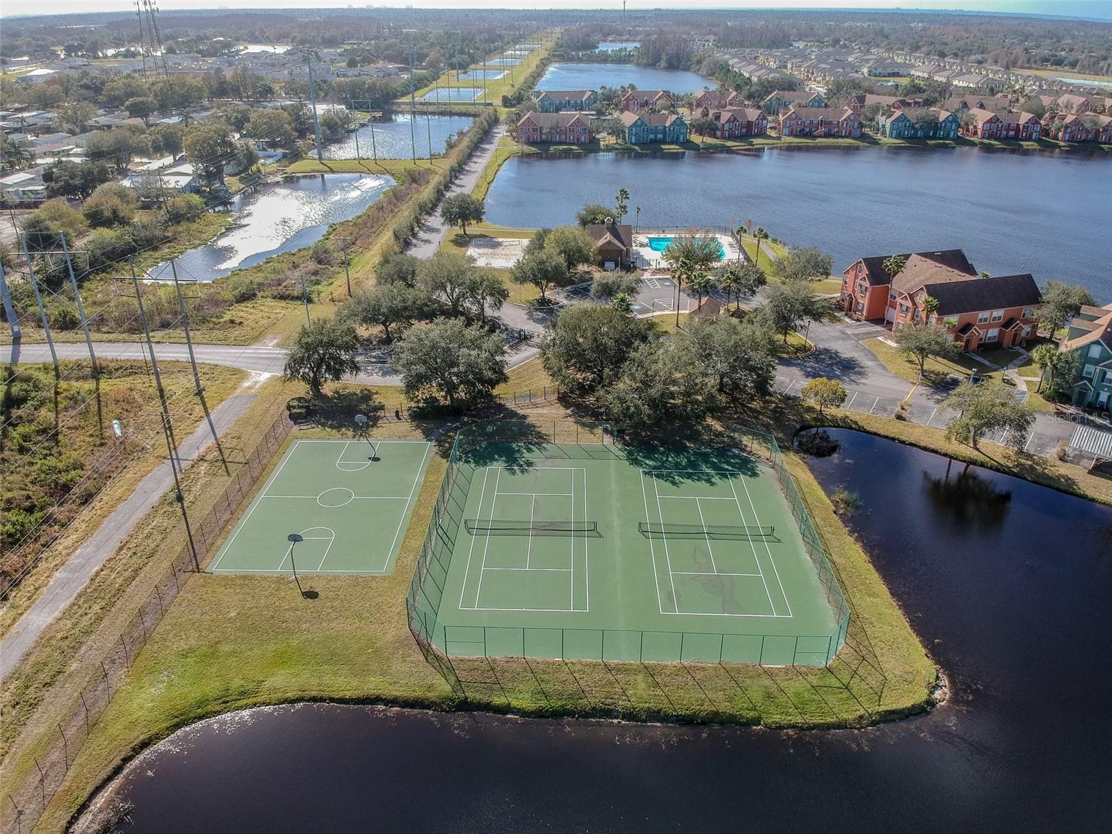 9828 LAKE CHASE ISLAND WAY #0, TAMPA, FL, 33626