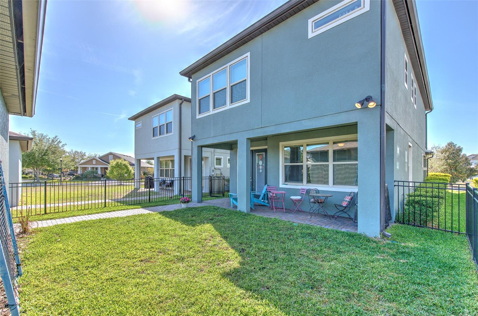 5705 VILLAGE CENTER DR, LITHIA, FL, 33547