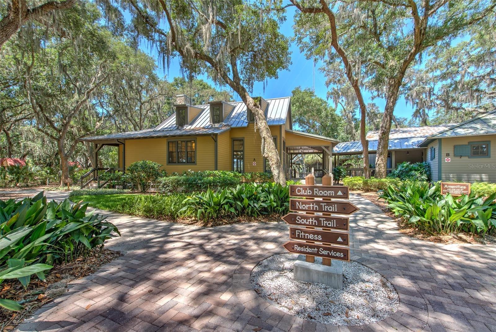 5705 VILLAGE CENTER DR, LITHIA, FL, 33547