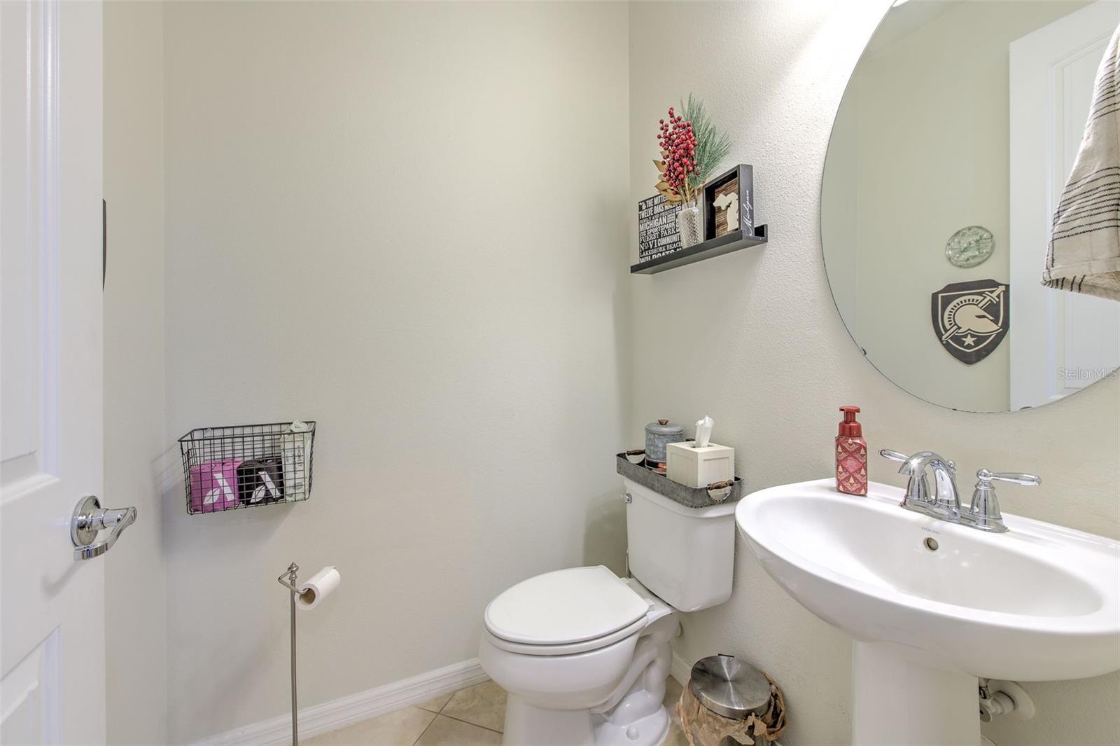 5705 VILLAGE CENTER DR, LITHIA, FL, 33547