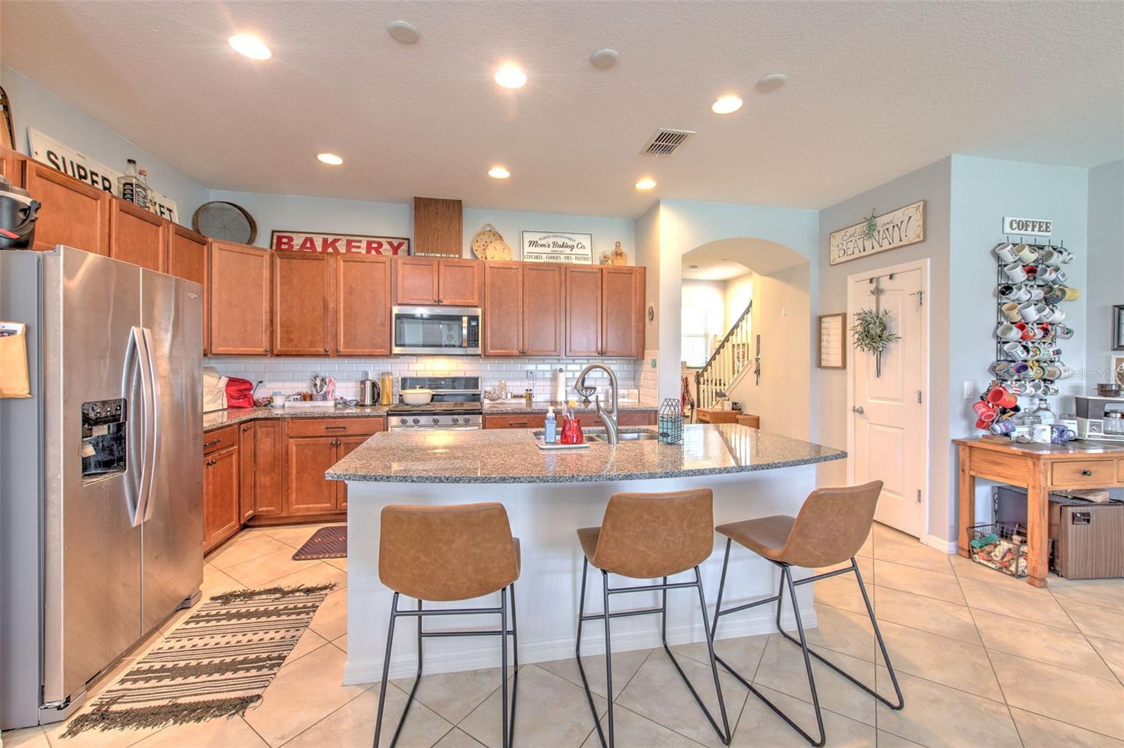 5705 VILLAGE CENTER DR, LITHIA, FL, 33547