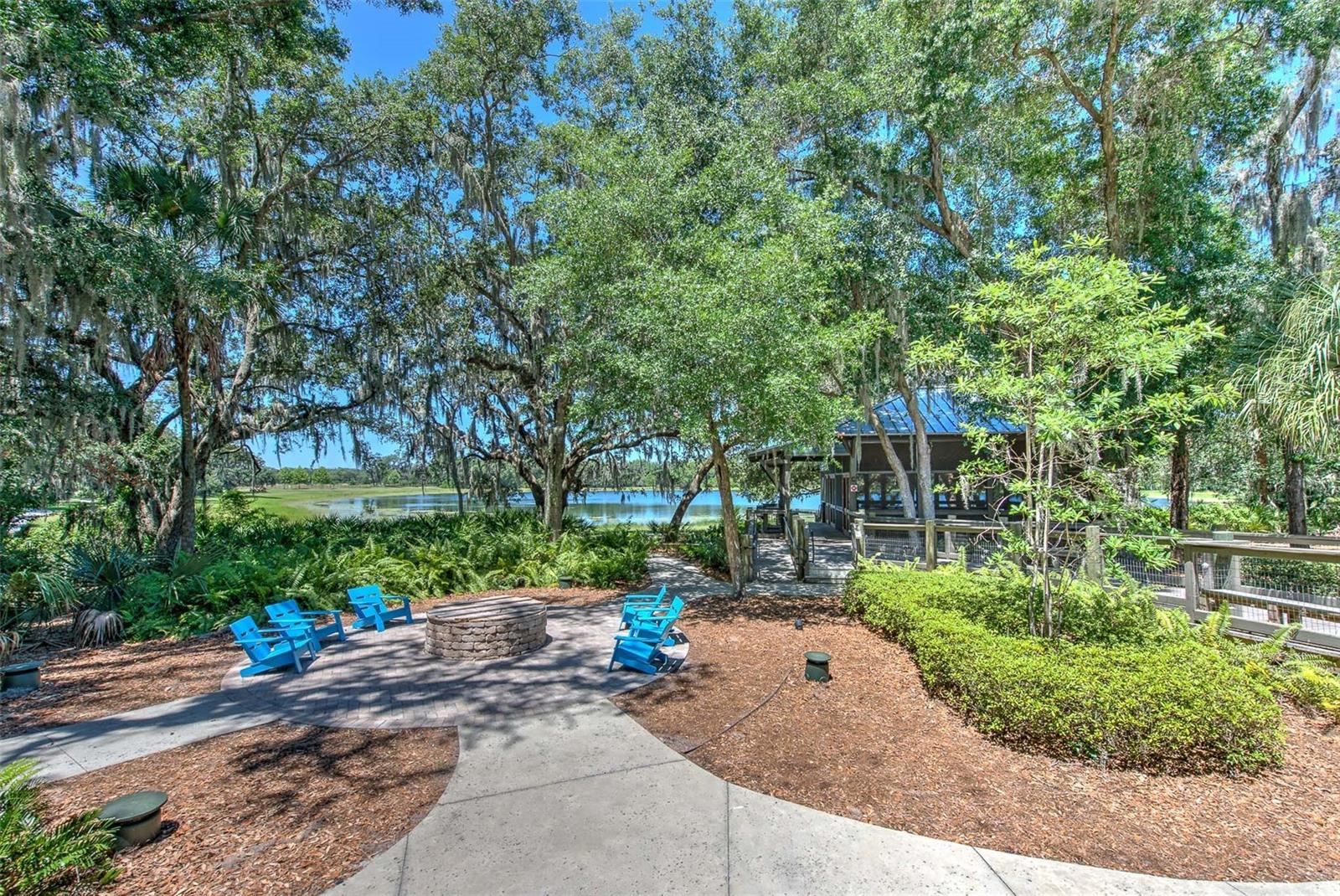 5705 VILLAGE CENTER DR, LITHIA, FL, 33547