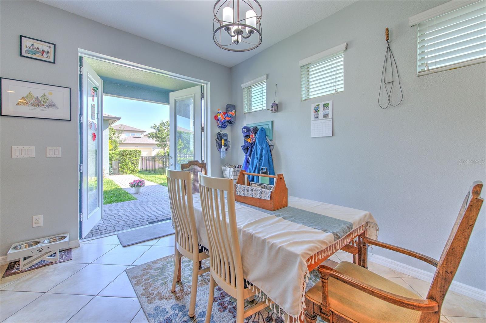 5705 VILLAGE CENTER DR, LITHIA, FL, 33547