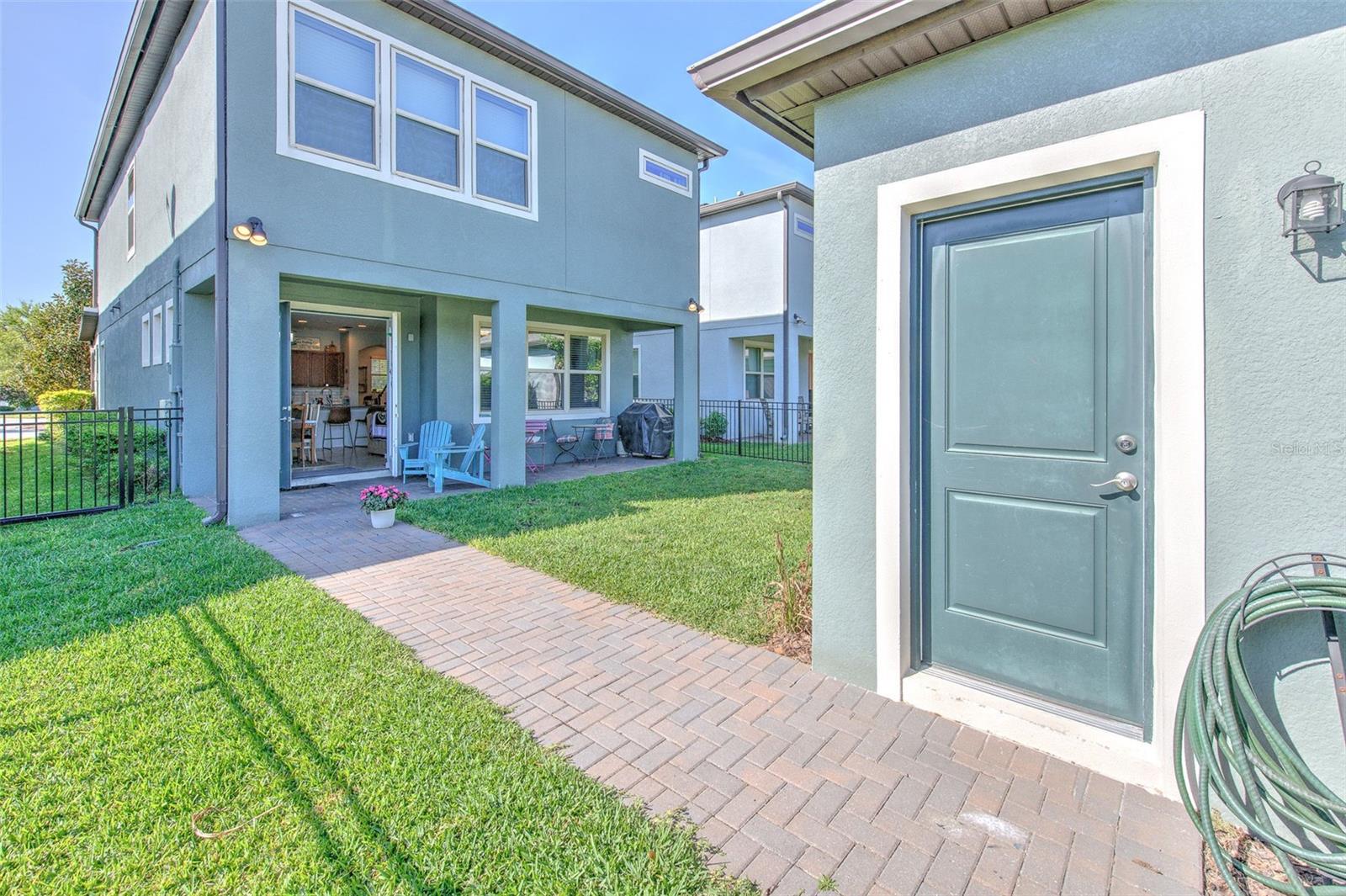 5705 VILLAGE CENTER DR, LITHIA, FL, 33547