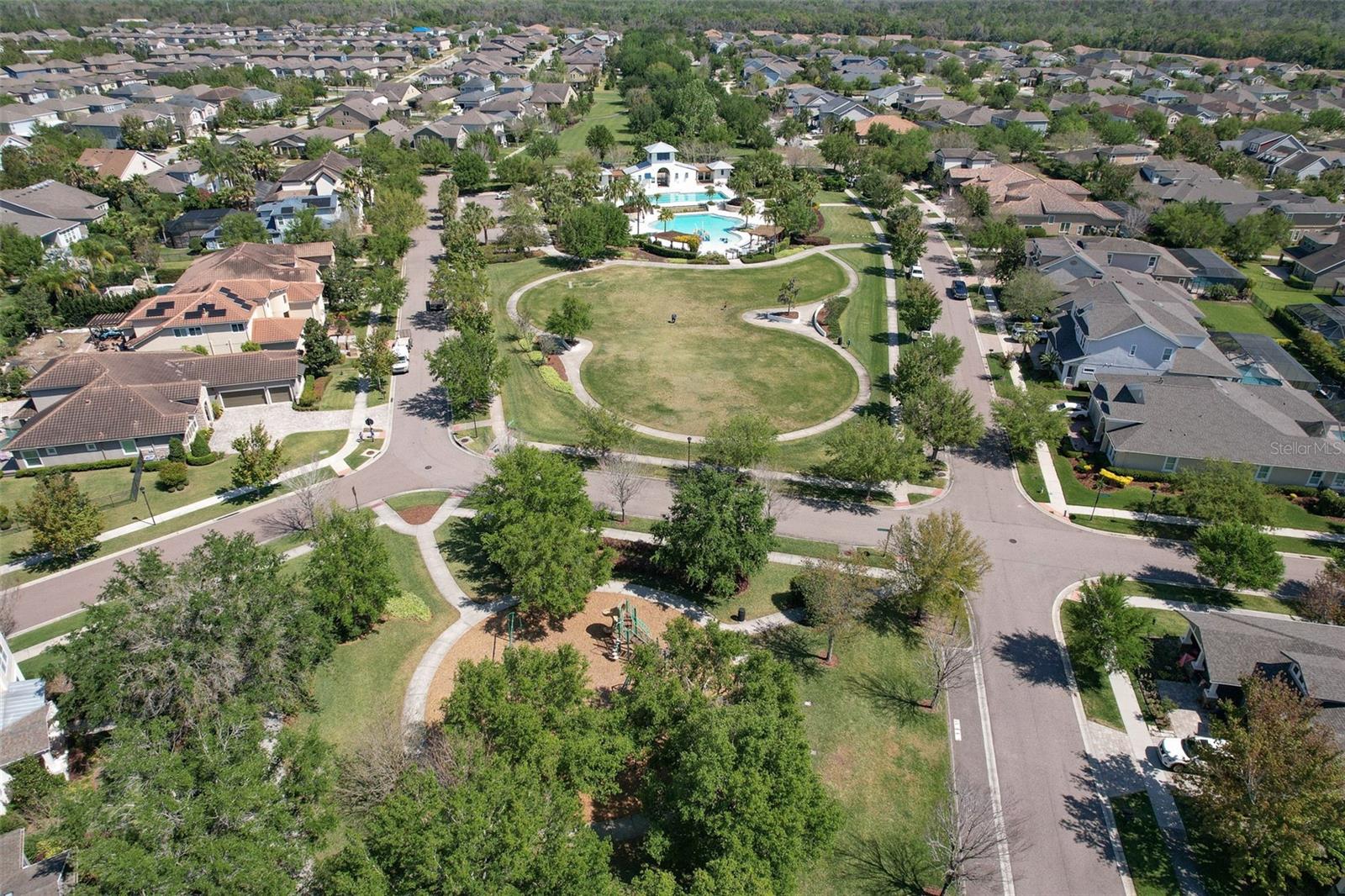 5705 VILLAGE CENTER DR, LITHIA, FL, 33547