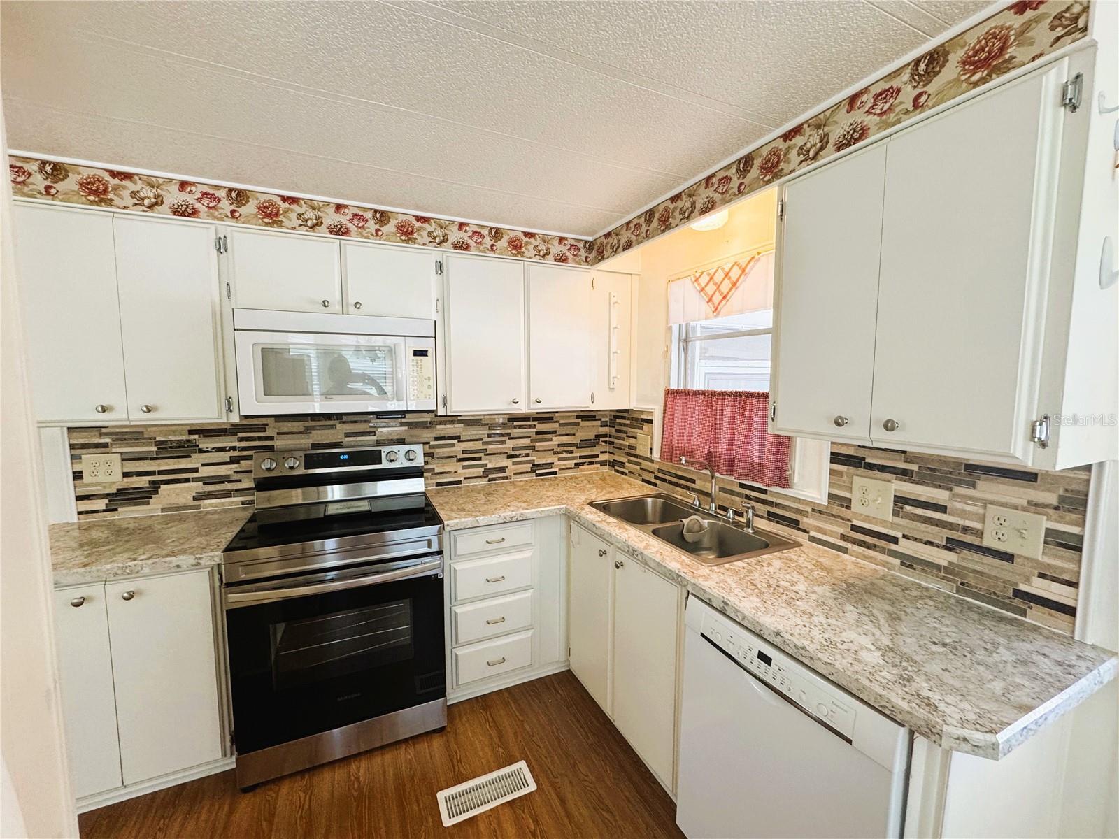 129 DOGWOOD TRL, LEESBURG, FL, 34748