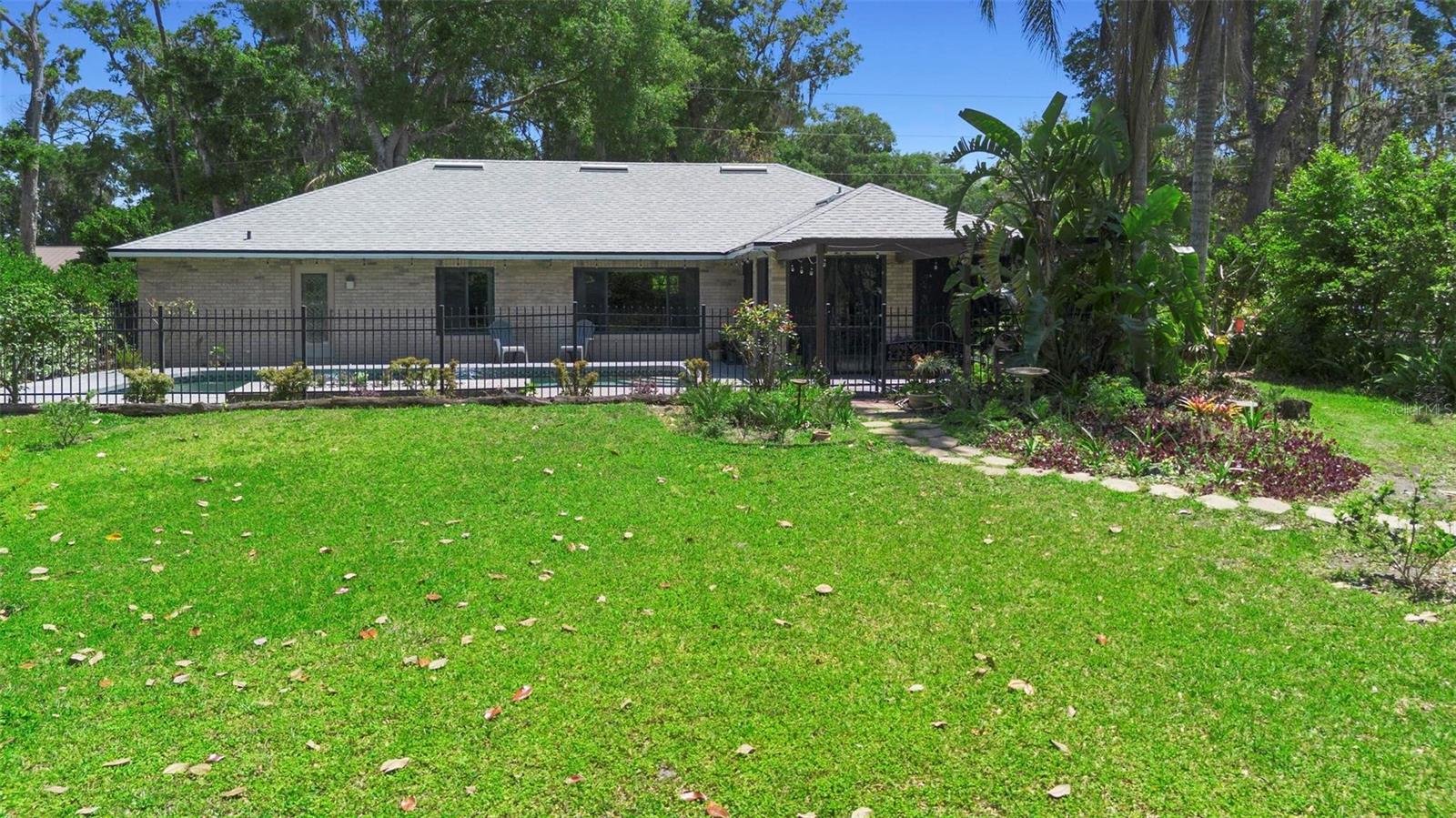 150 LAKE CHARLES RD, DELAND, FL, 32724