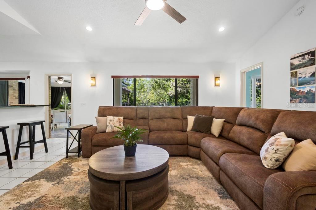 150 LAKE CHARLES RD, DELAND, FL, 32724