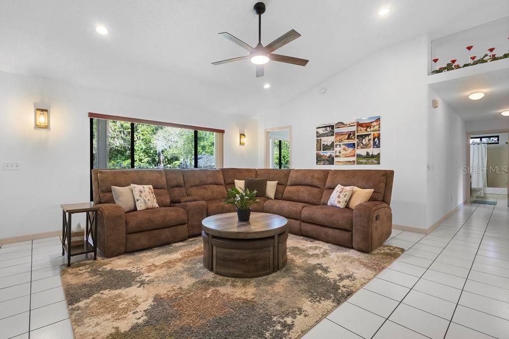 150 LAKE CHARLES RD, DELAND, FL, 32724