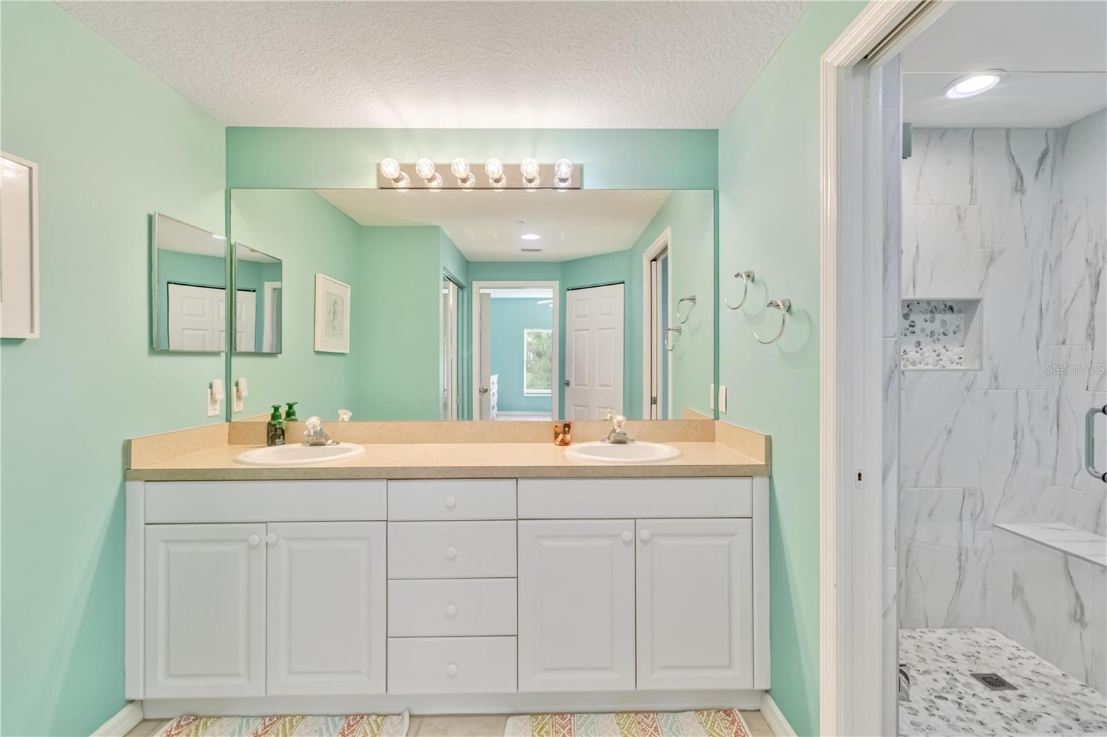 6339 BAY CEDAR LN #102, BRADENTON, FL, 34203