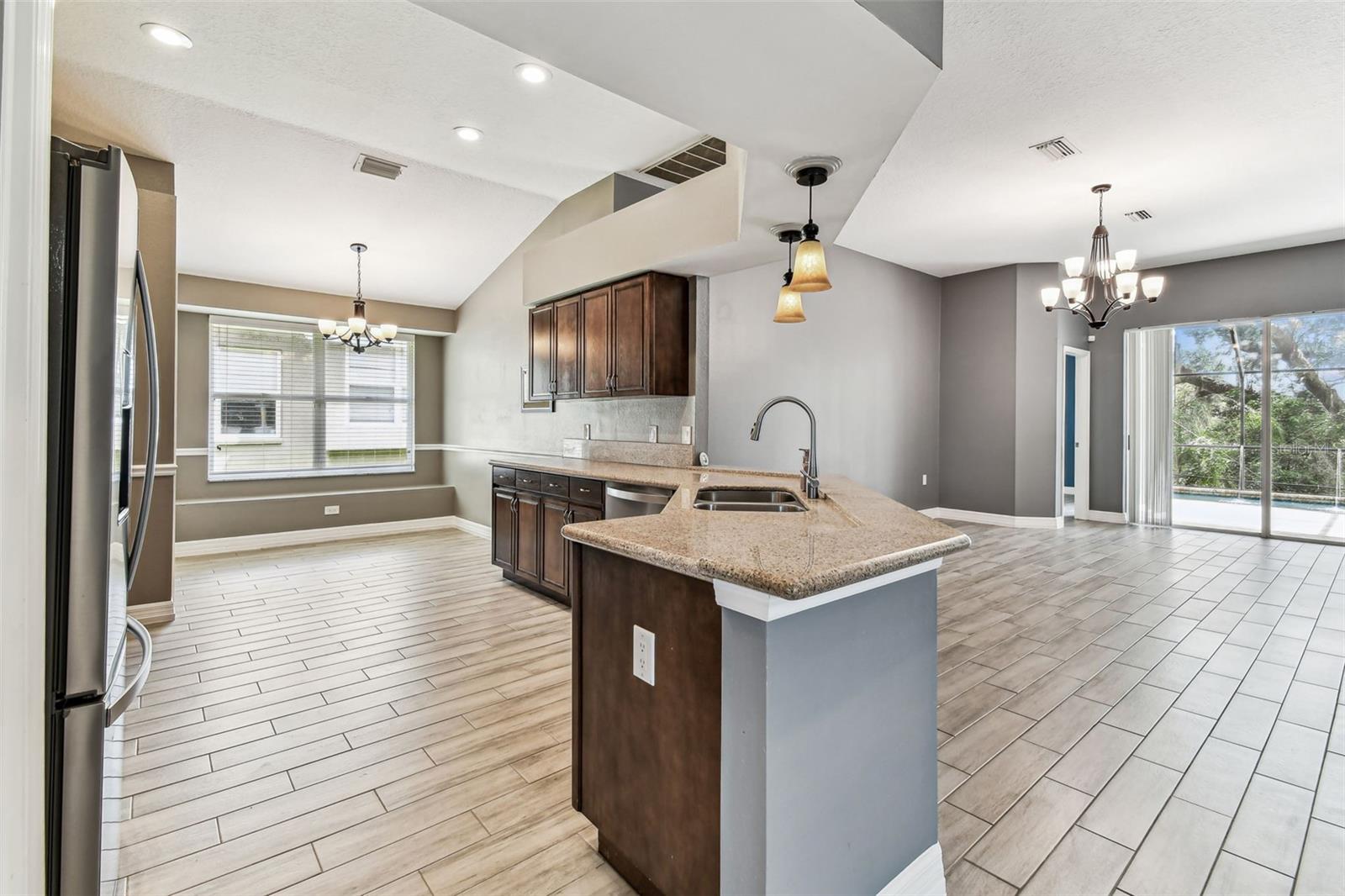 2719 BROOKVILLE DR, VALRICO, FL, 33596