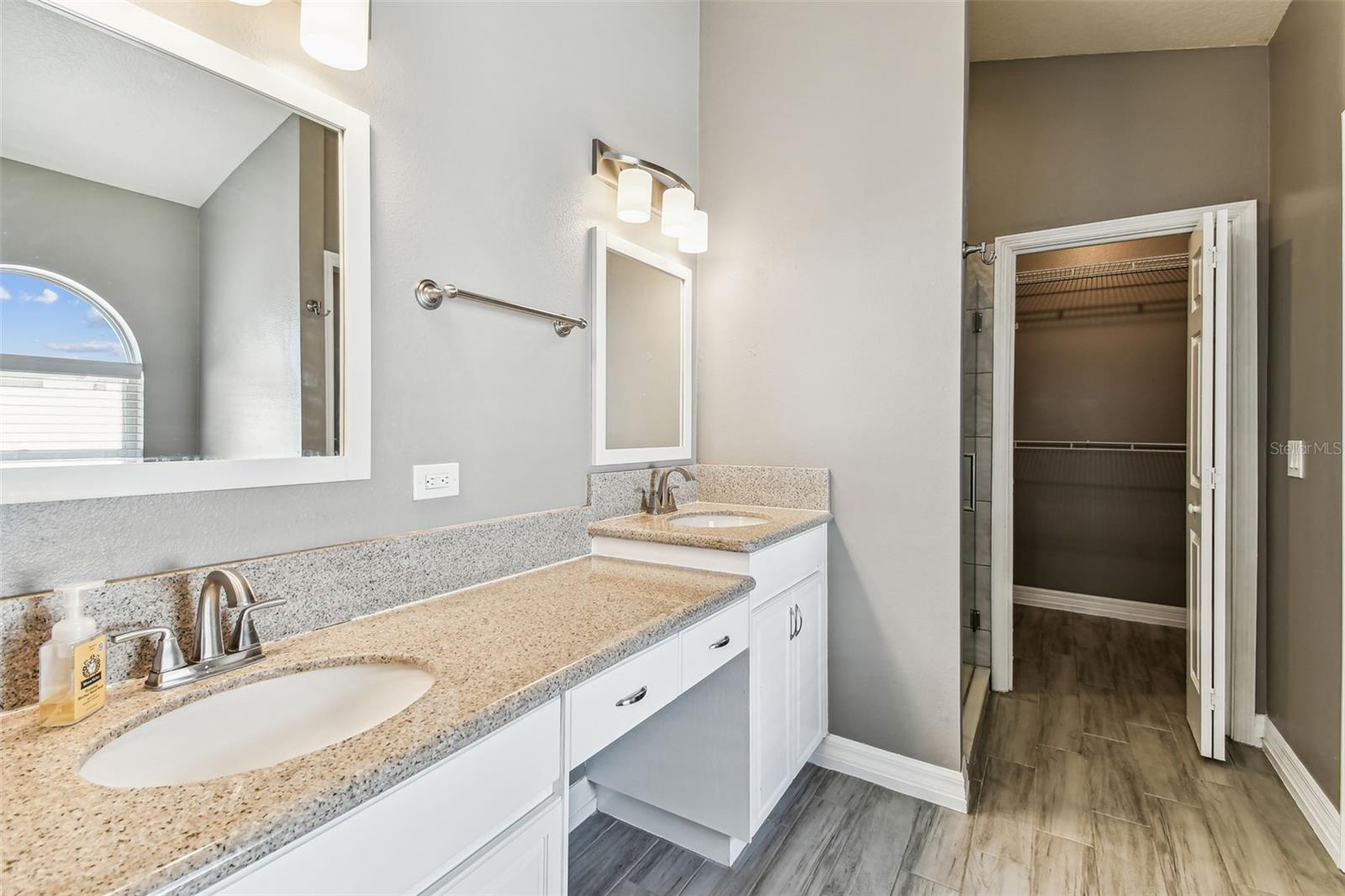 2719 BROOKVILLE DR, VALRICO, FL, 33596