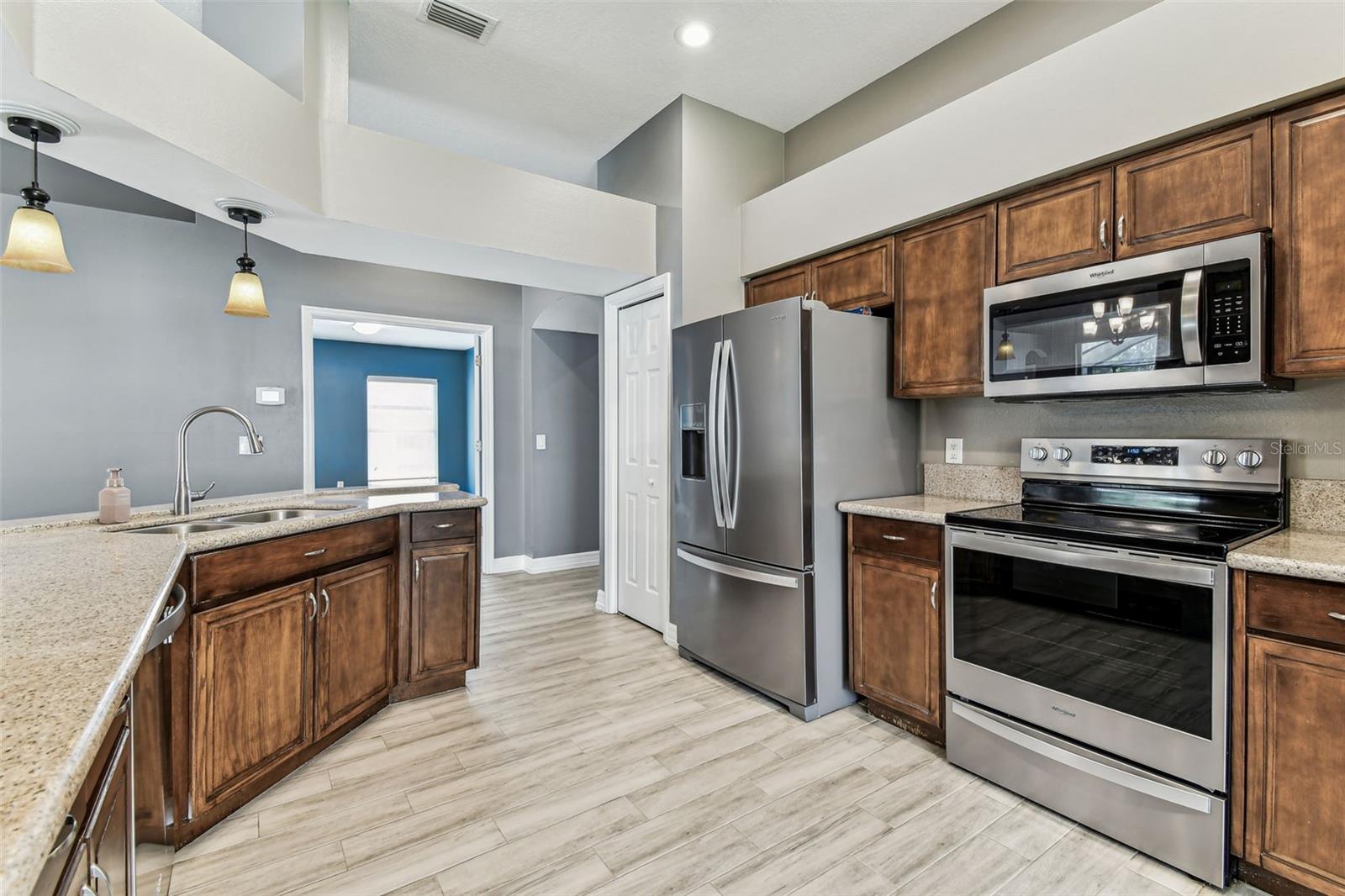 2719 BROOKVILLE DR, VALRICO, FL, 33596