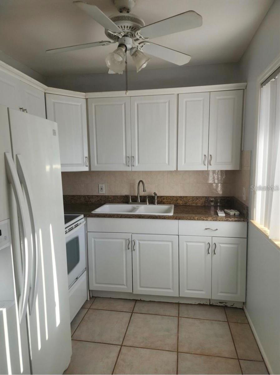 3101 BEE RIDGE RD #121, SARASOTA, FL, 34239