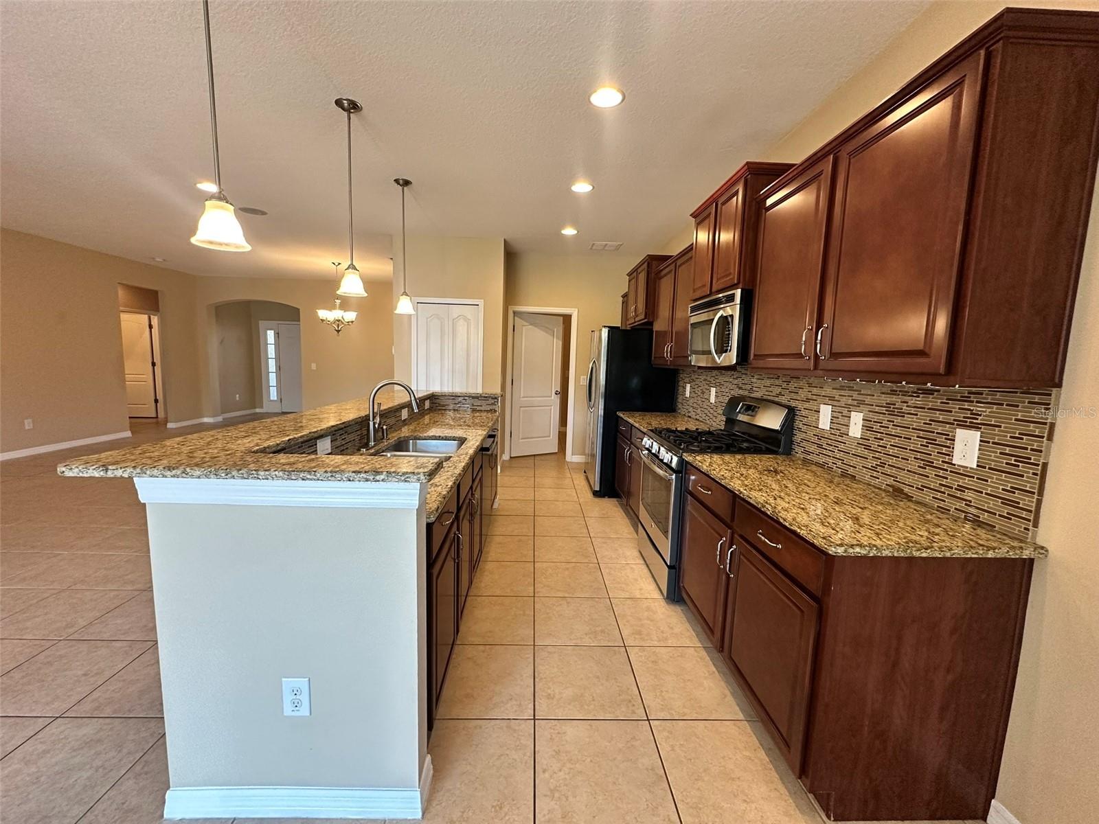 8151 36TH ST E, SARASOTA, FL, 34243