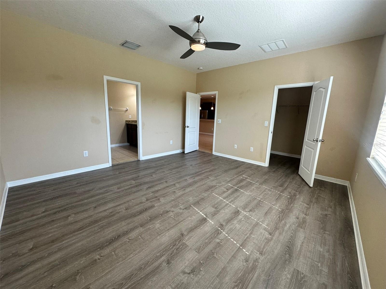 8151 36TH ST E, SARASOTA, FL, 34243