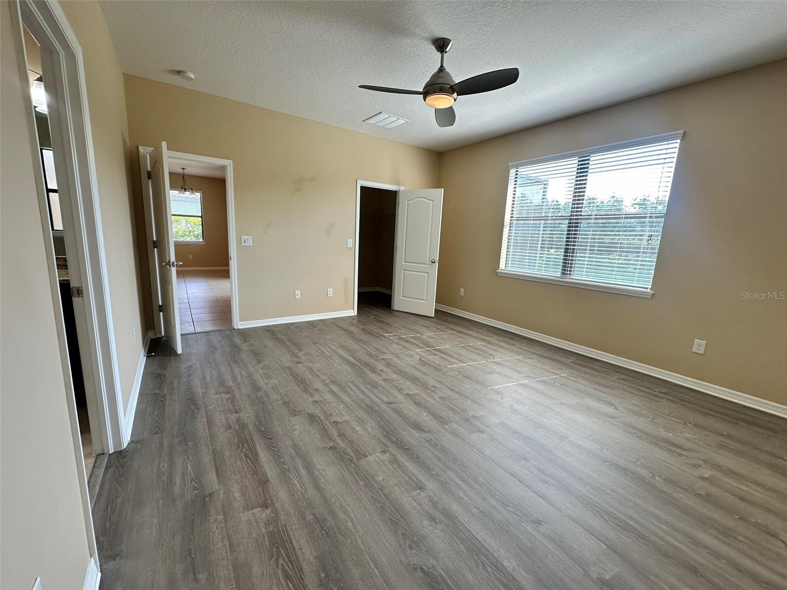 8151 36TH ST E, SARASOTA, FL, 34243