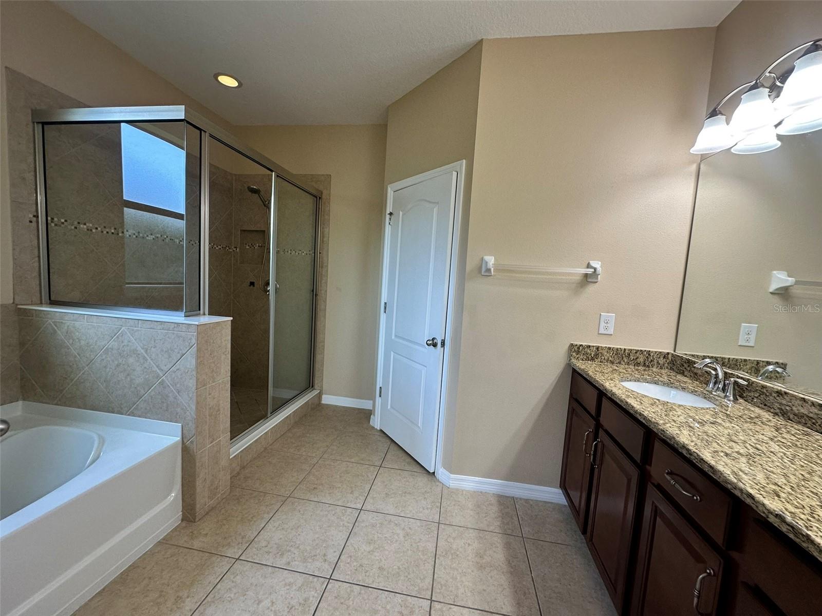 8151 36TH ST E, SARASOTA, FL, 34243