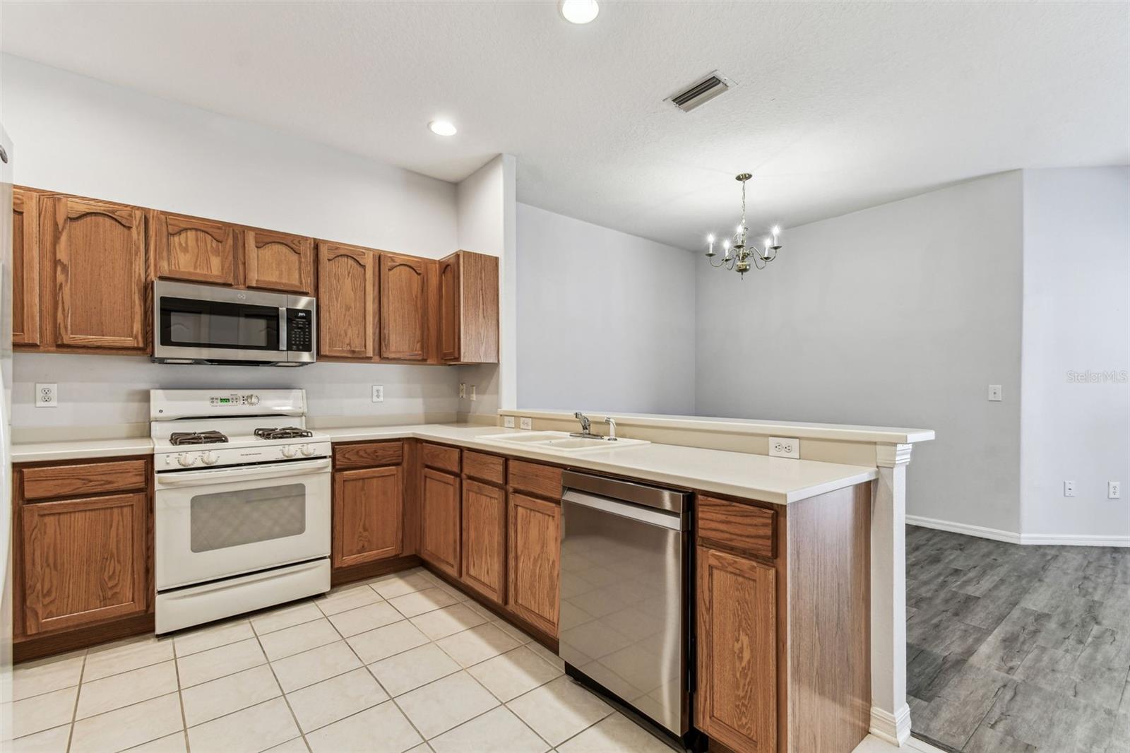 31434 SHAKER CIR, WESLEY CHAPEL, FL, 33543