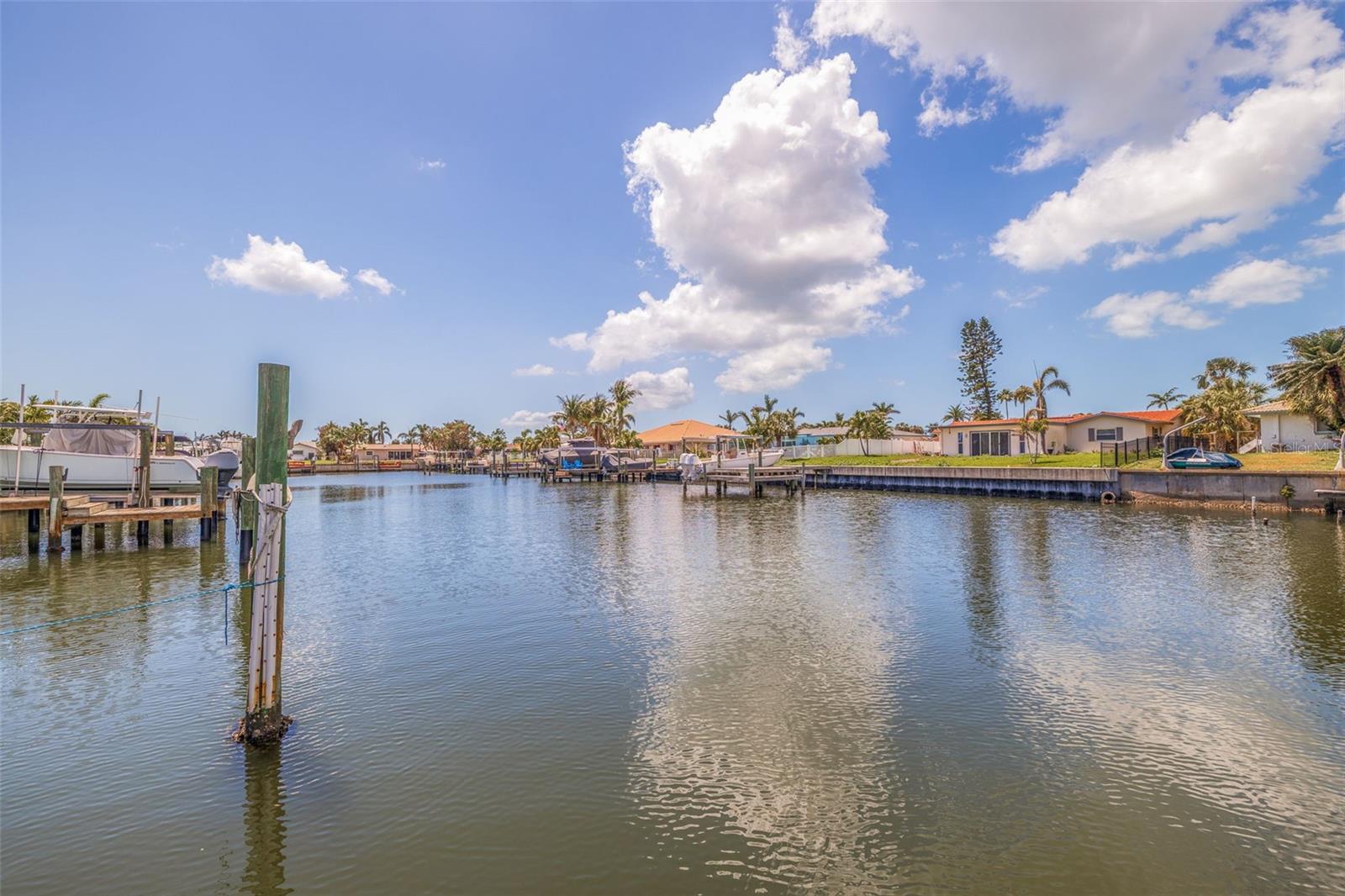 4433 38TH WAY S, ST PETERSBURG, FL, 33711